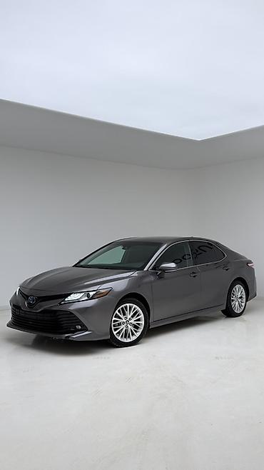 Toyota: Toyota Camry: 2019 г., 2.5 л, Вариатор, Гибрид, Седан — 1