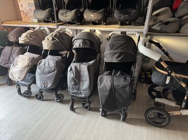 Шкафы для одежды: Автокресло новая распродажа 

Автолюлька

Бескаркасные 

Бустер — 20