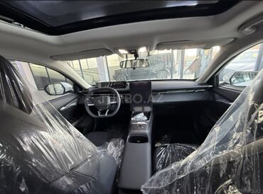 Changan: Changan Eado: 1.5 l | 1 km Sedan — 10