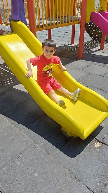 uşaqlar üçün bayram xonçası: Salam analar.bina evinde oluram.evimde usaqa baxiram.seliqeli sebirli — 1
