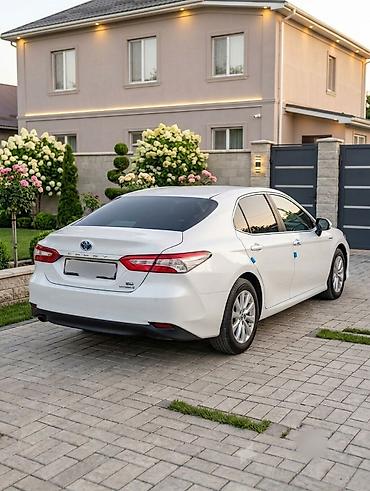 tayota progres: Toyota Camry: 2018 г., 2.5 л, Вариатор, Гибрид, Седан — 2