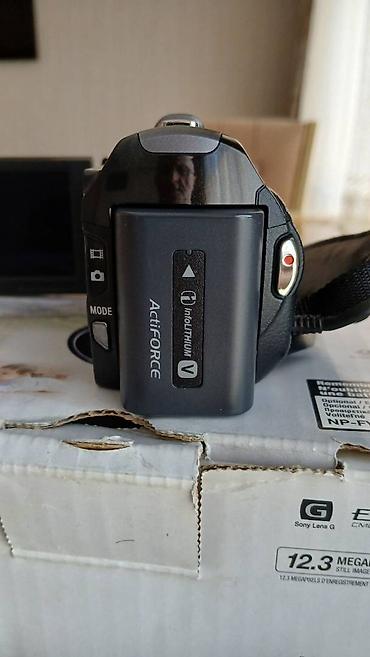 sur mikrofon: Video kamera Sony hdr-cx 560 full hd 1920-1080 video,12.3 mg foto,foto — 3