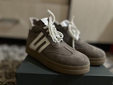 Ботинки и ботильоны: Новые Замшевые Деми ботинки в 39 размере на замке и шнурках — 11