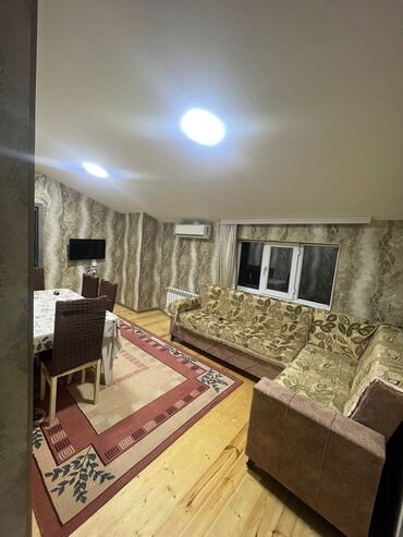 2 otaqlı mənzil: Gence azertifaq merkez univermaq 1.5 km mesafe yeni bina ev kiraye