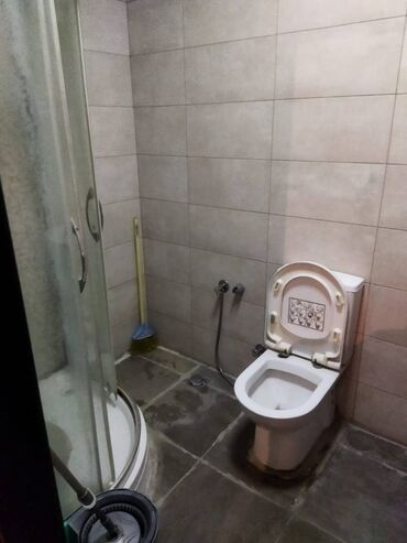 Uzunmüddətli kirayə mənzillər: Yasamal Rayonu Melissa Park yaşayış kompleksində 16 mərtəbəli binanın — 8