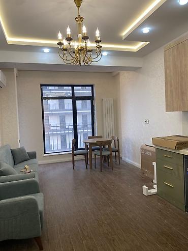 ✨ Nəsimi Rayonunda, Dilarə Əliyeva Küçəsində — Azadlıq Meydanı Və Port