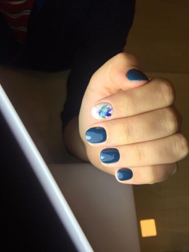 Manikür, pedikür: Manikür, Gellak, şellak, Salonda — 8