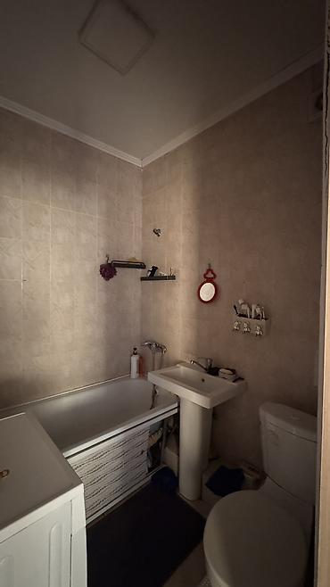 я ищу дома: 1 комната, 44 м², Кок-Жар ж/м 106 серия улучшенная, 3 этаж, Старый ремонт — 5