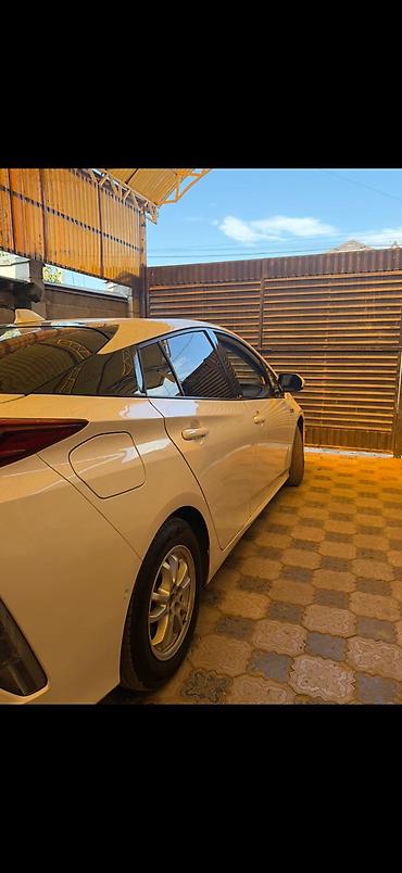 тайота краум: Toyota Prius: 2020 г., 1.8 л, Вариатор, Гибрид, Лифтбек — 6