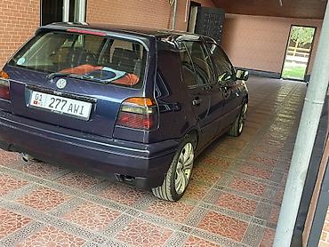 e klass: Volkswagen Golf: 1995 г., 0.2 л, Автомат, Бензин, Хэтчбэк — 5