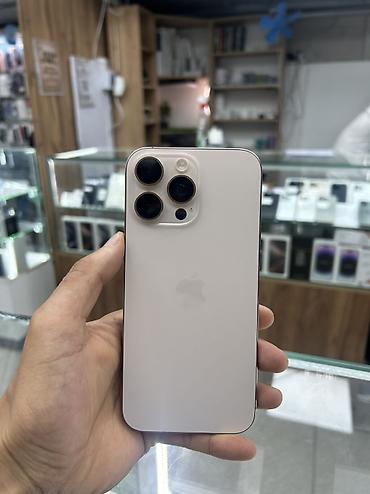 iphone 11 в бишкеке: IPhone 16 Pro Max, Б/у, White Titanium — 1
