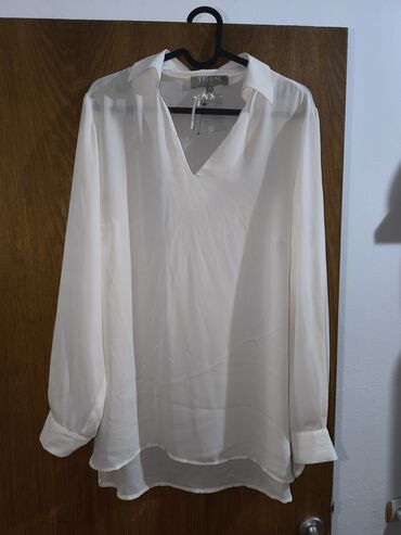 grubin novi beograd: Regular, XL (EU 42), Viscose, color - White at lalafo.rs grubin novi beograd: Regular, XL (EU 42), Viscose, color - White