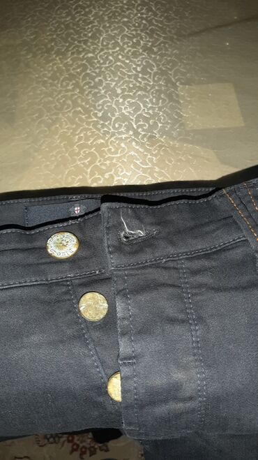 Şalvarlar: "Blue de Gênes" brendinin orijinal cins şalvarı. Saytdakı tam adı — 5