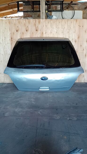 Крышки багажника и комплектующие: Крышка багажника Subaru