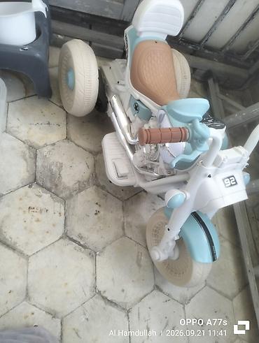 Uşaq üçün elektrik maşınları: 1 ay yarim linib colde 2 defe surub qalani evde veziyyet eledi — 1