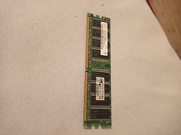 plata xarab: Hynix DDR RAM modul - Model: Hynix HYMD512646CP8J-D43 AA - Tutum: 1 — 2