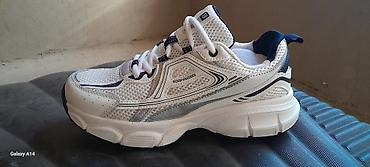 Кроссовки, 39, Skechers, Б/у, цвет - Белый, Самовывоз