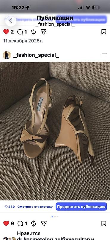 Basanoşka və səndəllər: Brend: Prada Model: Açıq burunlu, arxadan kəmərli qadın sandal Ölçü — 1
