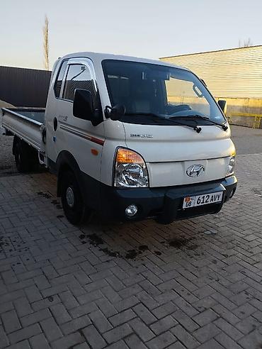 на лобовое: Легкий грузовик, Hyundai, Стандарт, 2 т, Новый — 2