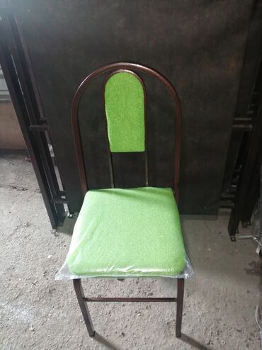 Stullar: Stullar, Stollar. Masalar. Stol stul desti. Masa və oturacaqlar — 18