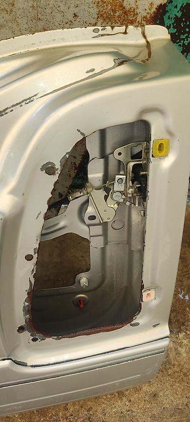 Крышки багажника и комплектующие: Крышка багажника Lexus, 2000 г., Б/у, Оригинал at lalafo.kg — 6 Крышки багажника и комплектующие: Крышка багажника Lexus, 2000 г., Б/у, Оригинал — 6