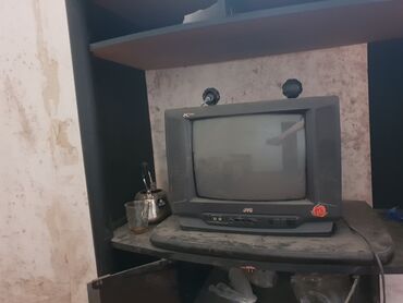 kohnə televizorlar: İşlənmiş Televizor JVC 32" Ünvandan götürmə