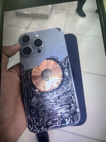Apple iPhone: IPhone Xr, Б/у, 128 ГБ, Natural Titanium, Защитное стекло, Чехол, 87 %