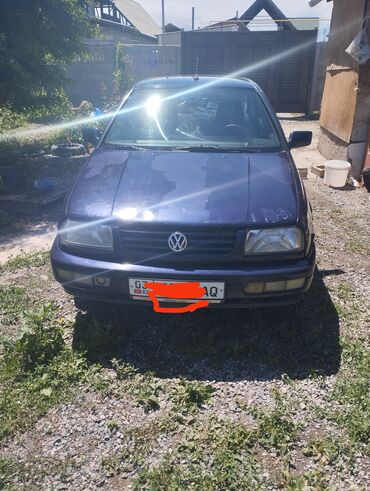 поло кросс: Volkswagen Vento: 1997 г., 1.6 л, Механика, Бензин, Седан