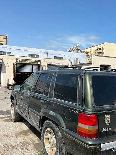 mersedes disk teker: Jeep Grand Cherokee – SUV - Korpus: qara rəngli, 5 qapılı kuzov, dam — 4