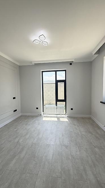 Продажа коттеджей и домов: 4 комнаты, 112 м², 5 соток, Бишкек — 9