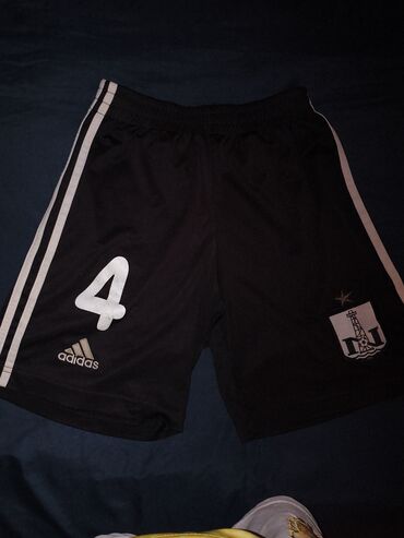 Маски, очки: Neftçi Arginal Şortiki Material: Parça Rəng: Qara Model: Atletik şort