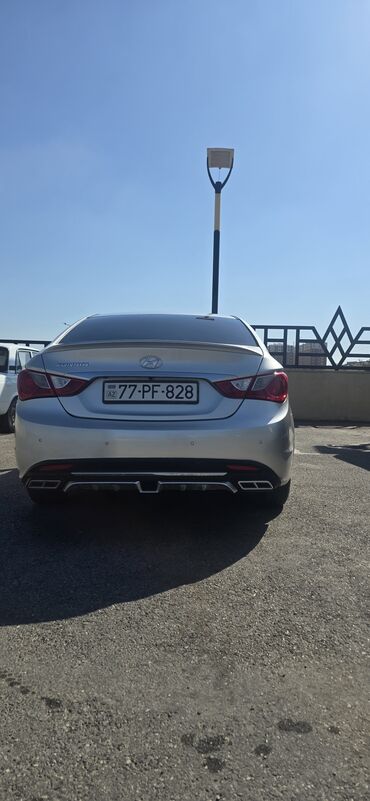 Hyundai: Hyundai Sonata: 0.2 l | 2011 il Sedan — 7