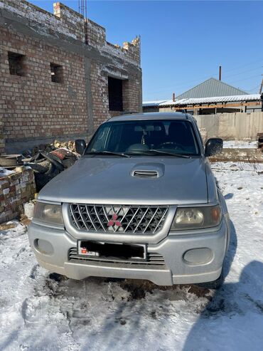 Mitsubishi: Mitsubishi Pajero: 2002 г., 2.5 л, Механика, Дизель, Внедорожник