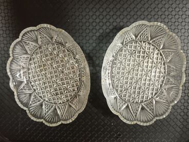 Konfet qabları: Kvars/şüşə kəsim naxışlı qab dəsti - 2 ədəd şəffaf kəsim naxışlı qab — 12