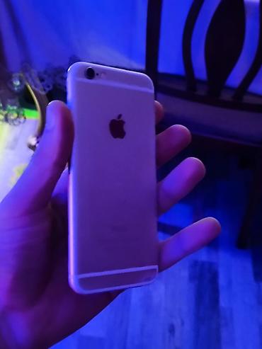 Apple iPhone: IPhone 6, Gümüşü — 4