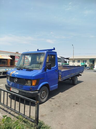садовый измелчитель: Грузовик, Mercedes-Benz, Стандарт, 3 т