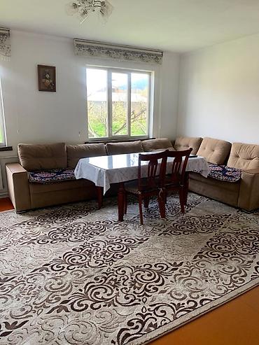 Посуточная аренда комнат: Теплый, светлый, просторный гостевой дом в г.Каракол - Спальня с — 5