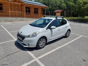 Peugeot: Peugeot 208: 1.2 l. | 2015 έ. 123000 km. Χάτσμπακ — 14