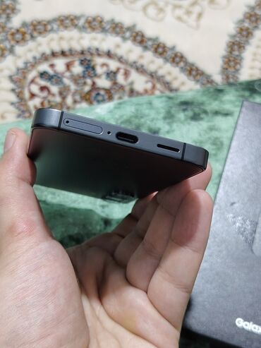 Samsung: Samsung Galaxy S24, 128 GB, rəng - Gümüşü, Zəmanət, Barmaq izi, Simsiz şarj — 7