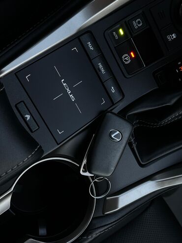 Lexus: Lexus NX: 2019 г., 2 л, Автомат, Бензин, Кроссовер — 1