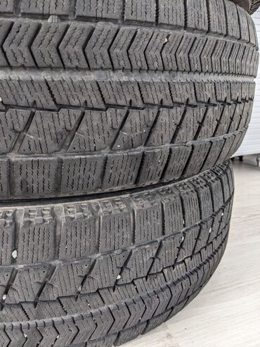 Шины: Шины 185 / 65 / R 15, Зима, Б/у, Комплект, Легковые, Япония, Bridgestone