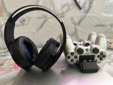 Наушники: Беспроводные наушники Sony PlayStation Gold с мягкими амбушюрами для