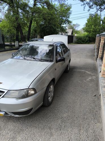 Daewoo: Daewoo Nexia: 2009 г., 1.5 л, Механика, Бензин, Седан