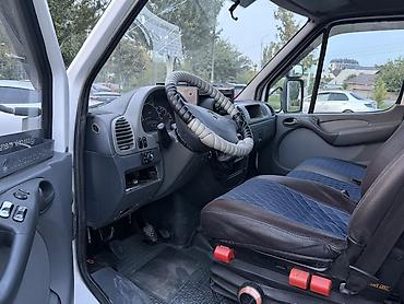 cdi: Грузовой фургон Mercedes‑Benz Sprinter 2003 2.7 CDI очень надежный — 8