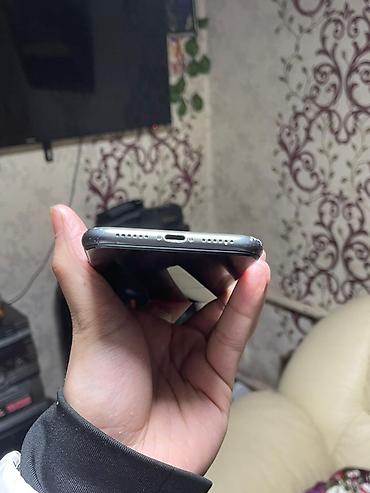 Apple iPhone: IPhone 11, Б/у, 64 ГБ, Черный, Чехол, 75 % — 7