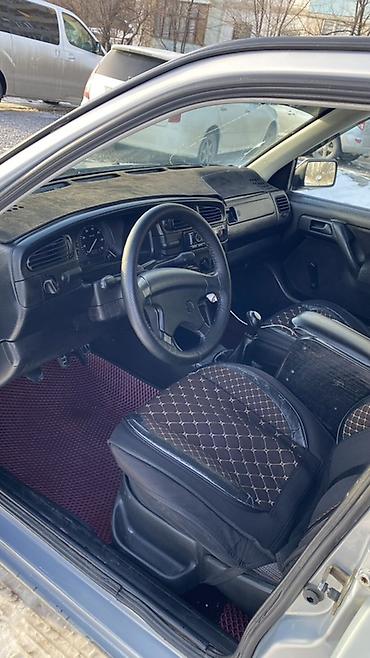 Volkswagen: Volkswagen Vento: 1993 г., 1.8 л, Механика, Бензин, Седан — 9