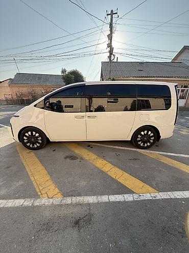 купить hyundai starex: Hyundai Staria: 2021 г., 3.5 л, Автомат, Газ, Минивэн — 7