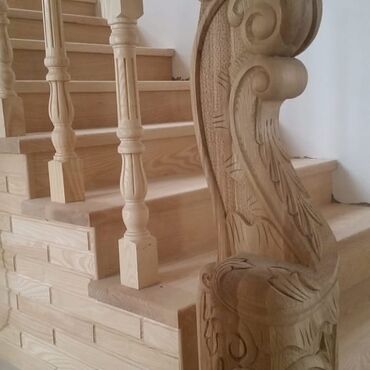 Qapıların təmiri: Qurudulmush taxtadan qapi ve pillekenleri yiqib ve yerinde — 4