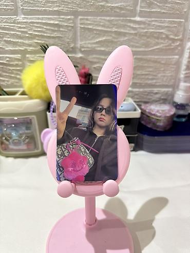 Məhsul: K-pop fotokart dəsti – BLACKPINK “JISOO” temalı Kargoyla bir — 4