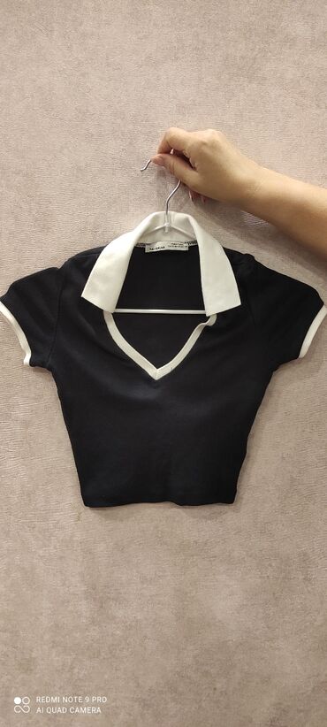 papaqli koynekler: Pull&Bear brendidir.XS razmer